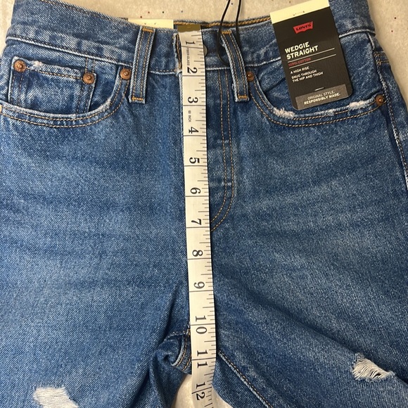 Levi’s high rise Wedgie straight size 24 - Picture 10 of 10